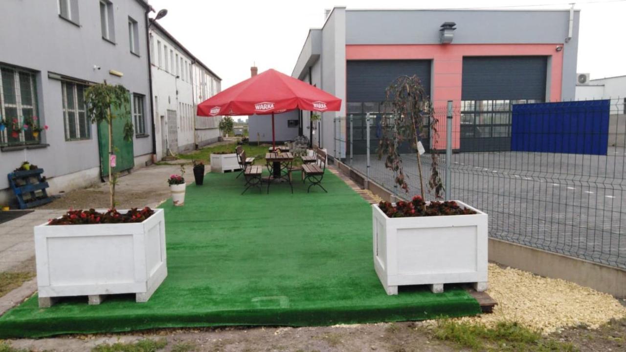 Aparthotel Pod Kogucikiem Krzyzanowice Esterno foto