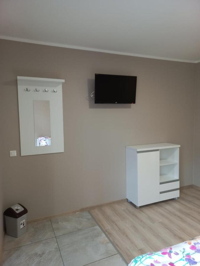 Aparthotel Pod Kogucikiem Krzyzanowice Esterno foto